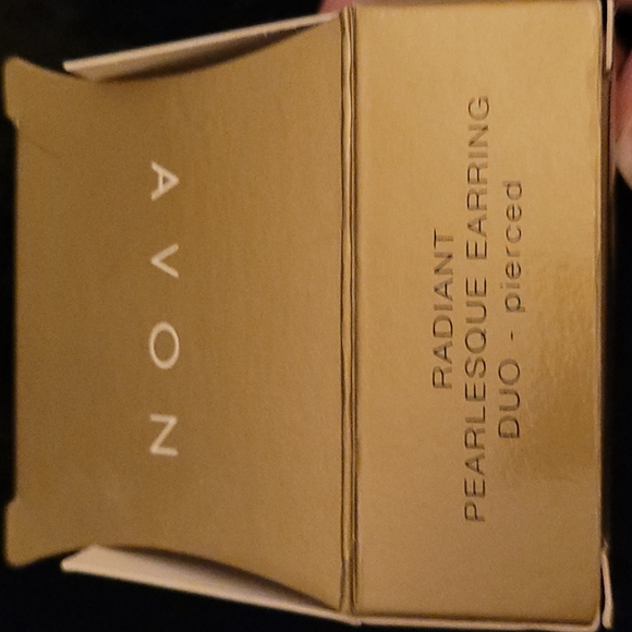 AVON Vintage Radiant Pearlesque Earring Duo NEW - Picture 3 of 6